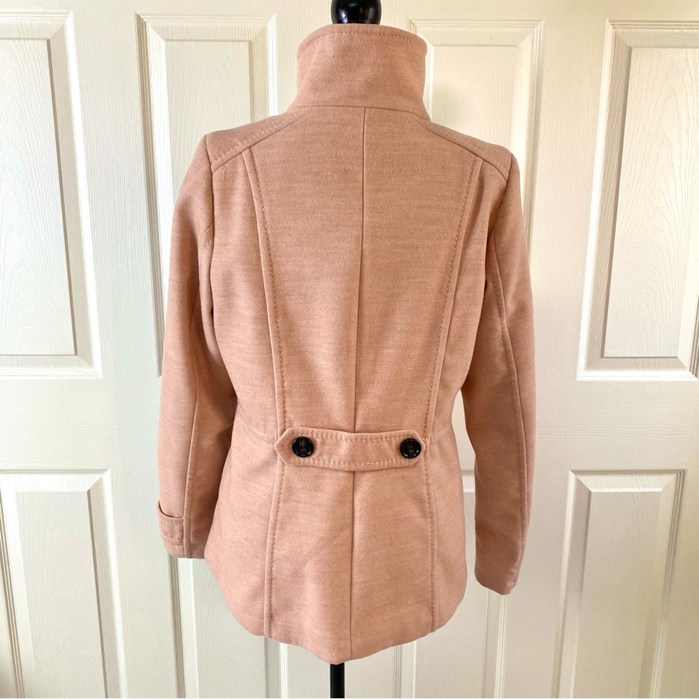 Beautiful H&M Double Breasted Coat in Light Pink - Picture 6 of 14